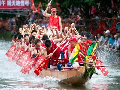 Xinjie Forging Meraikan Festival Perahu Naga